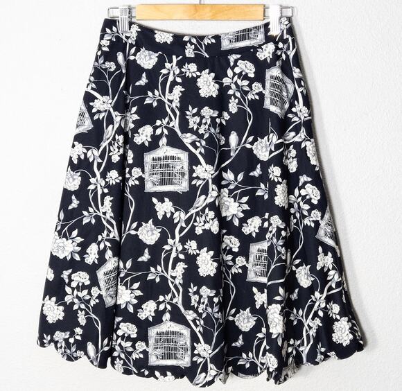 Talbots Dresses & Skirts - Talbots A-Line Skirt Black White Botanical Print Size 2 Garden Floral